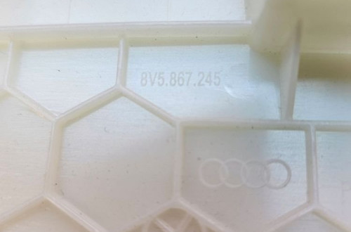 OSŁONA SŁUPKA LEWY TYŁ AUDI A3 8V SEDAN 8V5867245