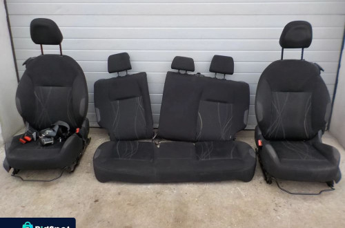 PEUGEOT 208 3D FOTELE KANAPA KPL PASY TYŁ