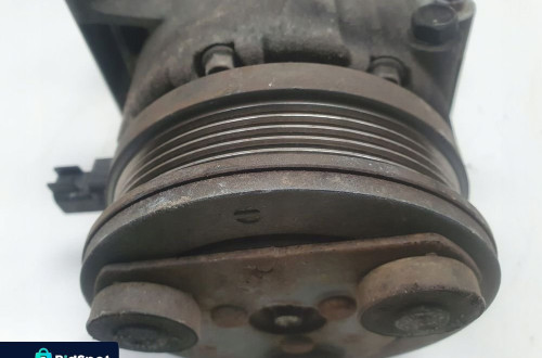 Volvo S40 II V50 1.8 2.0 16V SPRĘŻARKA KLIMATYZACJI 6M5H-19D629-AD