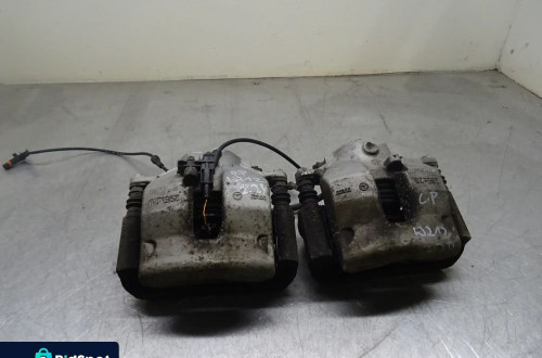 MERCEDES W212 LIFT 09-16 2.2CDI SEDAN ZACISK HAMULCOWY PRZÓD LEWY PRAWY