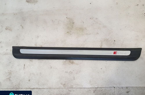 LISTWA PROGOWA LEWA AUDI TT 8S0 S LINE