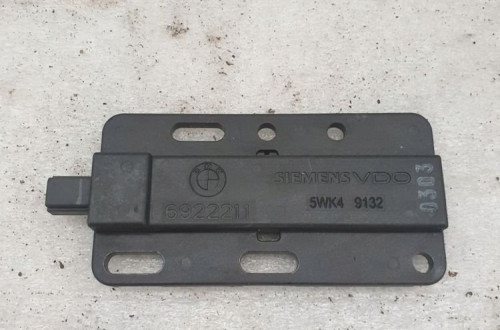 WZMACNIACZ ANTENY BMW E71 X6 6922211