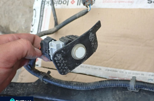 KIA PRO CEED II LIFT 15-18 CZUJNIK PARKOWANIA 95720-A2201