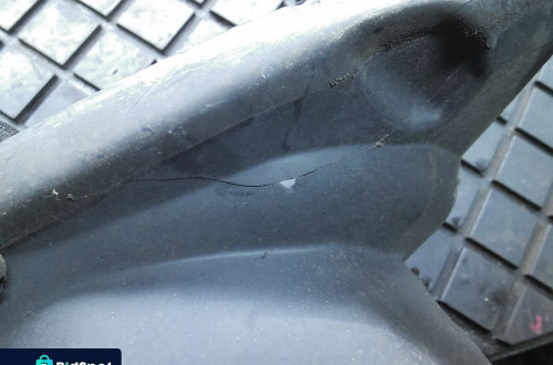 KIEROWNICA POWIETRZA PRAWA A6 C6 2.7 TD 4F0145334P