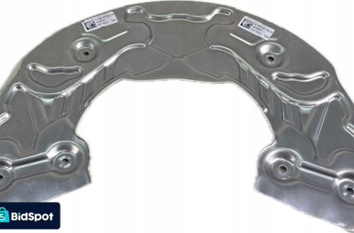 MERCEDES 205 AMG PRZÓD OSŁONA TARCZY PRAWA A2054210220