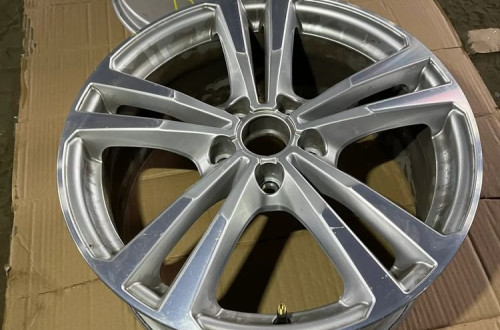 FELGA ALUFELGA 18 AUDI JAK NOWA A3 8V 5X112 ET51 7.5J 8V0601025BL 8V0601025BL