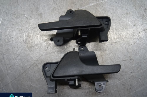 VW TRANSPORTER T5 1.9 TDI KLAMKA WEWNĘTRZNA LEWA PRAWA 7H0837617