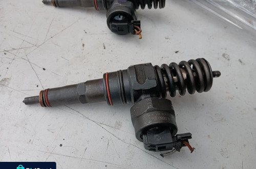 vw passat audi 1.9tdi wtrysk wtryskiwacz 038130073
