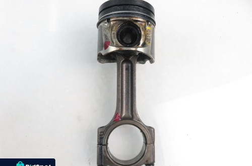 TŁOK KORBOWÓD OPEL VIVARO A 2.0 CDTI  10653 M9R 782