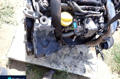 RENAULT TRAFIC LAGUNA OPEL VIVARO 2.0 dCi M9R G 742 SILNIK GOŁY SŁUPEK