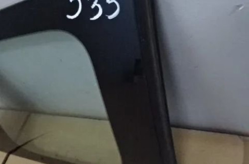 SZYBA KAROSERYJNA PRAWY TYŁ MAZDA 5 NR535