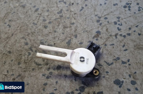 OPEL ASTRA J CZUJNIK WŁĄCZNIK ŚWIATEŁ STOP 10366474