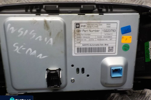 OPEL INSIGNIA A WYŚWIETLACZ NAWIGACJI EKRAN KRATKI 13223793