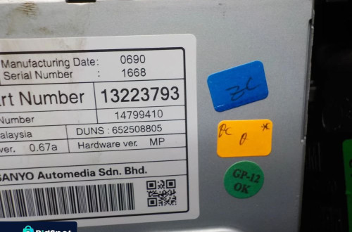 OPEL INSIGNIA A WYŚWIETLACZ NAWIGACJI EKRAN KRATKI 13223793