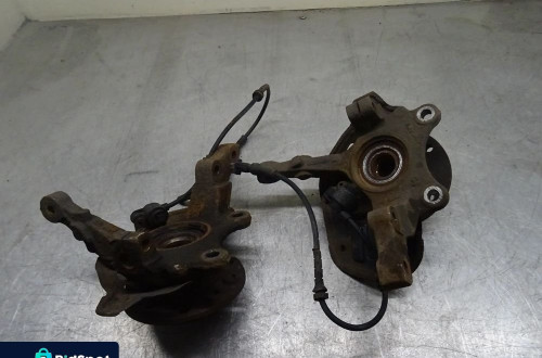 OPEL MERIVA A 03-05 1.7 CDTI ZWROTNICA PRAWA LEWA
