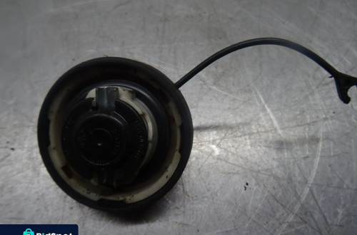 MERCEDES W212 LIFT 09-16 2.2CDI SEDAN KOREK WLEWU PALIWA