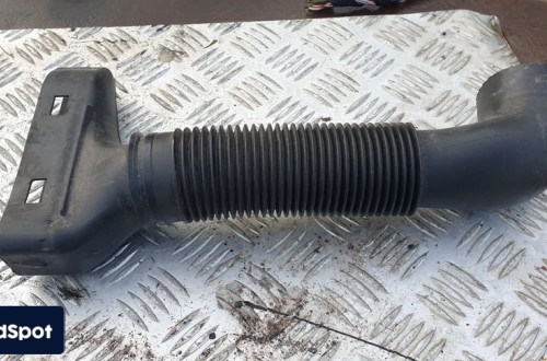 MERCEDES W169 PRZEWOD WLOT rura dolot  POWIETRZA a2660940487