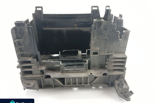 OBUDOWA AKUMULATORA RENAULT CLIO III 8200314272