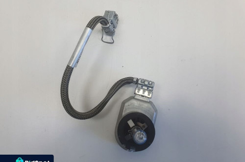 Volvo XC90 I ZAPŁONNIK XENON Żarnik Starter Żarówka D2R przewód 0953726-1