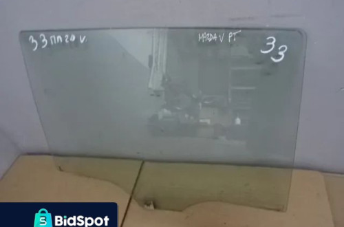 SZYBA BOCZNA DRZWI PRAWY TYŁ MAZDA 5 V NR33