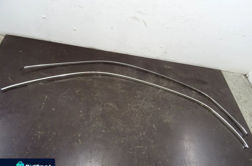 MERCEDES W212 LIFT 09-16 2.2CDI SEDAN LISTWA DACHOWA LEWA PRAWA