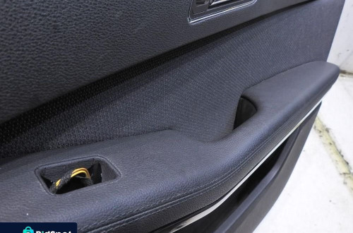 TAPICERKA DRZWI PRAWY PRZÓD LED MERCEDES W212 JC1697352