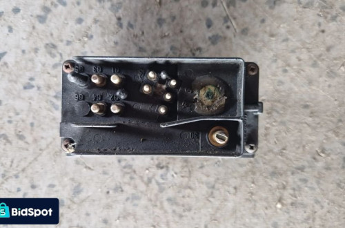 MERCEDES W124 2.0D PRZEKAŹNIK ŚWIEC ŻAROWYCH 0075459837