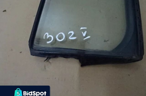 SZYBA KAROSERYJNA LEWY TYŁ MAZDA 5 NR302