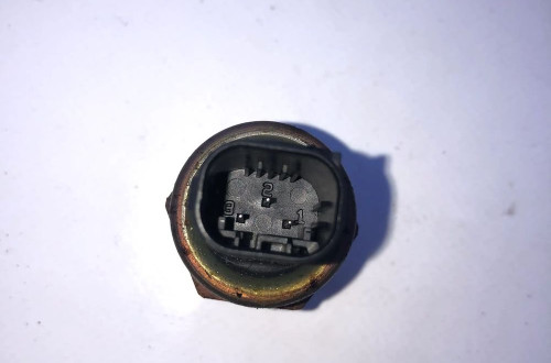 CZUJNIK POMPY HAMULCOWEJ 3 PINY BMW E46  F-VAT
