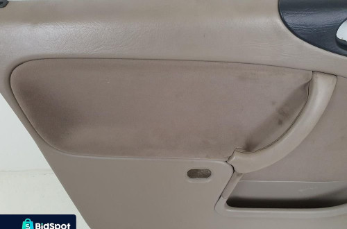 TAPICERKA BOCZEK DRZWI LEWY PRZÓD SAAB 900 II EURO