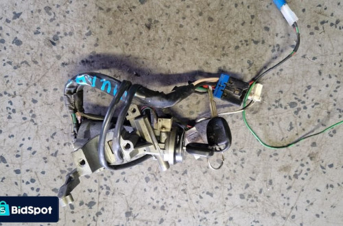 KIA SHUMA II STACYJKA