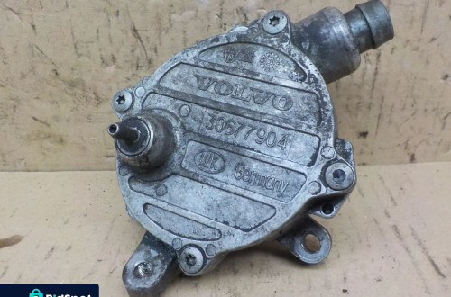 VOLVO 2.4 D5 XC70 III V70 III POMPA VACUM WAKUM VAKUM 30677904