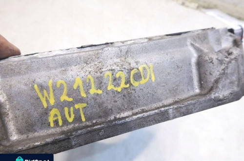 OSŁONA OBUDOWA ROZRZĄDU MERCEDES W212 2.2 CDI A6510150802