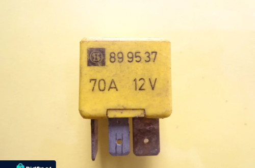 PRZEKAŹNIK  OPEL 90226846    899537 NR600