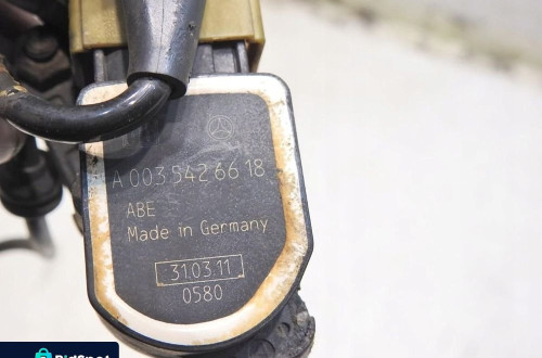 CZUJNIK POZIOMOWANIA ŚWIATEŁ TYŁ MERCEDES W212 A0035426618