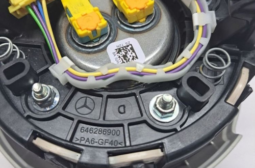 PODUSZKA PASAŻERA AIRBAG MERCEDES W206 W213 AMG