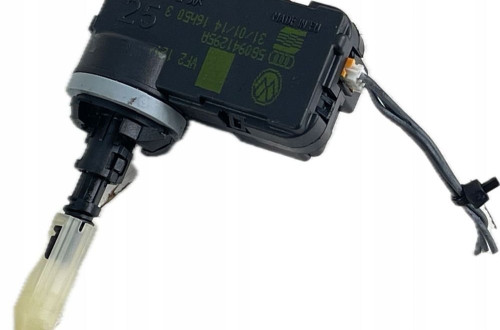 AUDI Q5 8R SILNIKCZEK REGULACJI REFLEKTORA LAMPY 5G0941295A 8R0941004AM