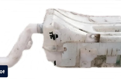 MITSUBISHI COLT VI Z30 ZBIORNICZEK SPRYSKIWACZY