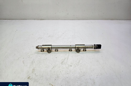 LISTWA WTRYSKOWA AUDI VW SEAT SKODA 1.4 TFSI 04E133320D