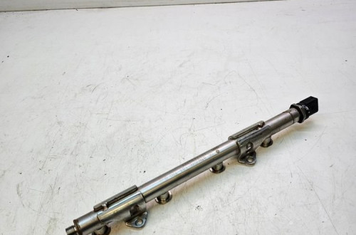 LISTWA WTRYSKOWA AUDI VW SEAT SKODA 1.4 TFSI 04E133320D