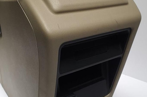 TUNEL ŚRODKOWY PODŁOKIETNIK DISCOVERY SPORT L550