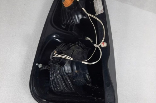 LAMPA PRAWY TYŁ TYLNIA CITROEN C3 PICASSO