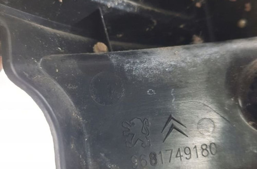 LAMPA PRAWY TYŁ TYLNIA CITROEN C3 PICASSO