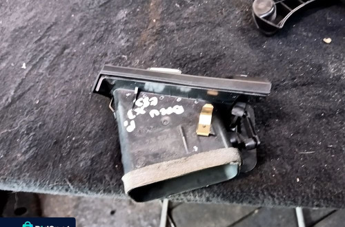 bmw x3 e83 kratka nawiewu deski prawa 3415974