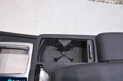 TUNEL ŚRODKOWY PODŁOKIETNIK MERCEDES W212 A2046801350