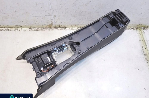 TUNEL ŚRODKOWY PODŁOKIETNIK MERCEDES W212 A2046801350