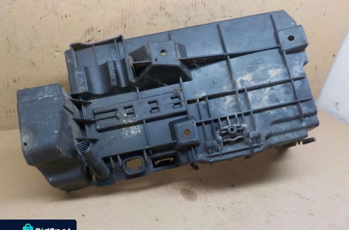OPEL VECTRA C OBUDOWA PODSTAWA AKUMULATORA