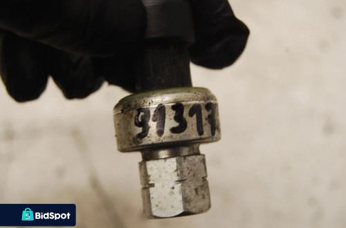 CZUJNIK CIŚNIENIA KLIMATYZACJI 9131721 OPEL CORSA D RENAULT