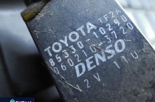 POMPKA SPRYSKIWACZY TOYOTA YARIS 85330-10290