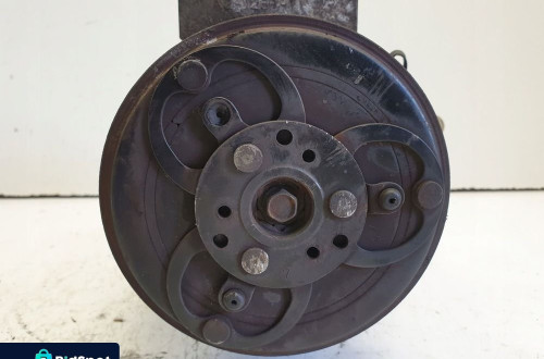Volvo V40 1.8 16V SPRĘŻARKA KLIMATYZACJI